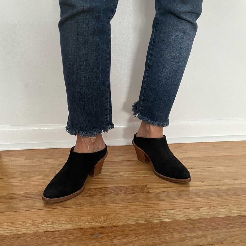 Poppy Barley black suede, heeled mules in a womens size 5